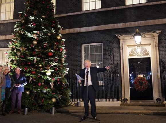 Βρετανία – Στελέχη της Ντάουνινγκ Στριτ έκαναν κρυφό πάρτι εν μέσω Lockdown