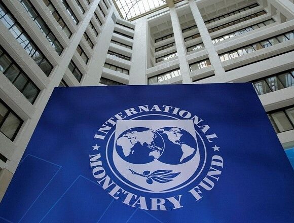 ΔΝΤ: Εξετάζει να αναθεωρήσει επί τα χείρω τις προβλέψεις για παγκόσμια ανάπτυξη