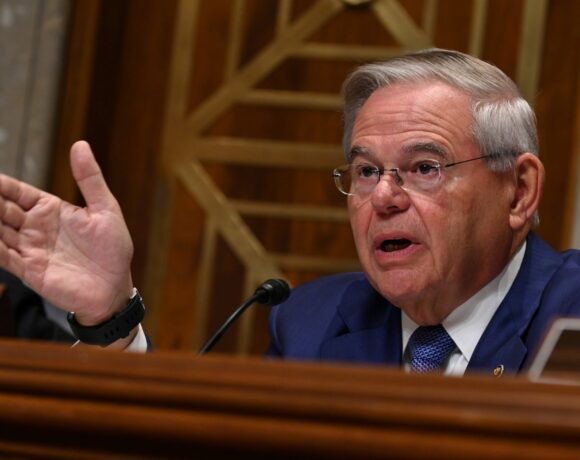 ΗΠΑ – Το αυστηρό μήνυμα στη Ρωσία – «Καταστροφικές κυρώσεις αν εισβάλετε στην Ουκρανία»