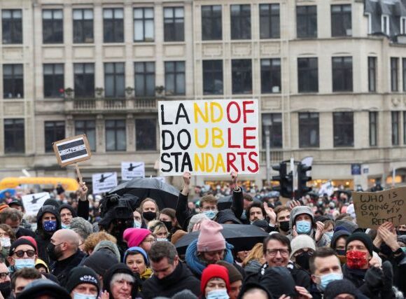 Κοροναϊός – Βέλγιο – Ξανανοίγουν θέατρα και κινηματογράφοι μετά τις αντιδράσεις για τα μέτρα