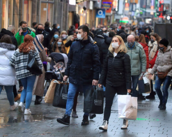 Κοροναϊός – Νέα μέτρα αναμένεται να ανακοινωθούν σήμερα στη Γερμανία – Στον ορίζοντα ο υποχρεωτικός εμβολιασμός