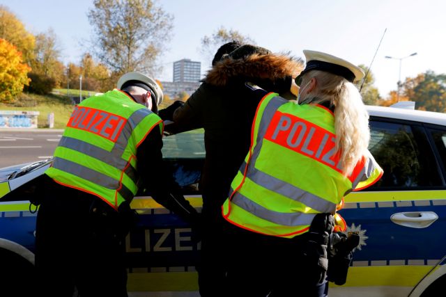 Λευκορωσία – Έρευνες σε σπίτια δημοσιογράφων και ακτιβιστών – Συλλήψεις πολιτών για προσβλητικά σχόλια