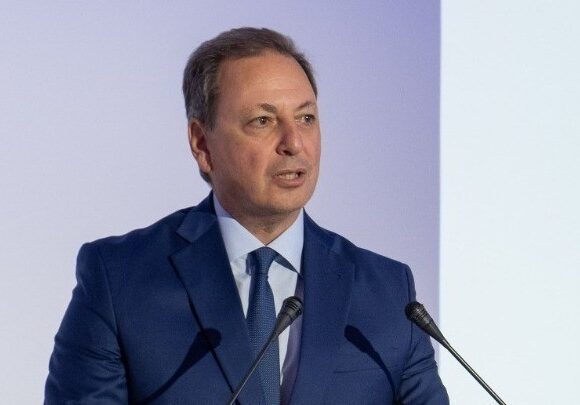 Λιβανός: «Θα προστατεύσουμε το μέλι από τις παράνομες ελληνοποιήσεις»