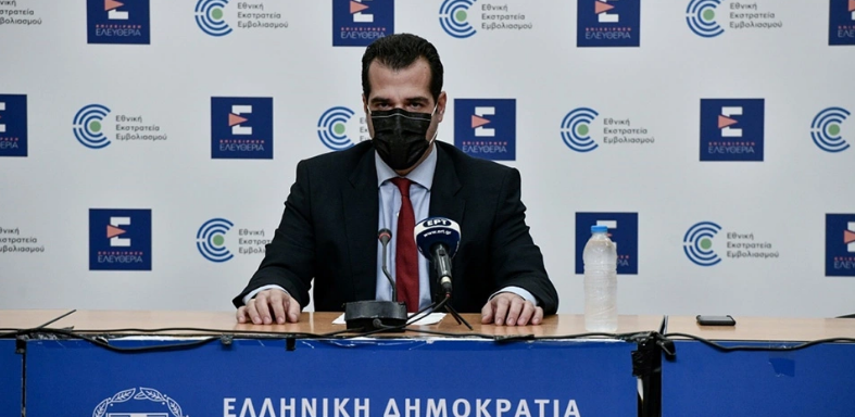 Πλεύρης για ΜΕΘ: «Δεν θα επιτρέψω να προσβάλλουν γιατρούς και νοσηλευτές»