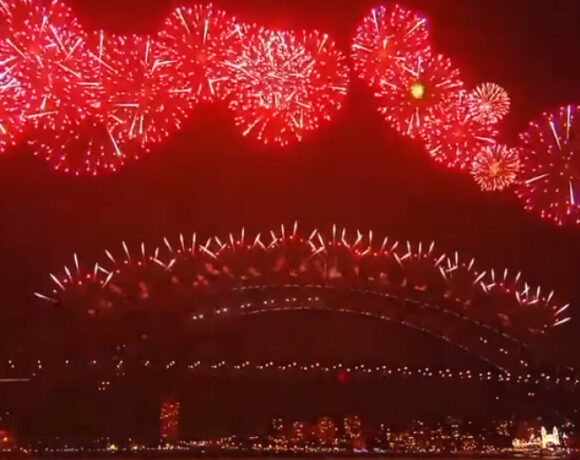Πρωτοχρονιά – Φαντασμαγορική υποδοχή του 2022 στο Σίδνεϊ της Αυστραλίας