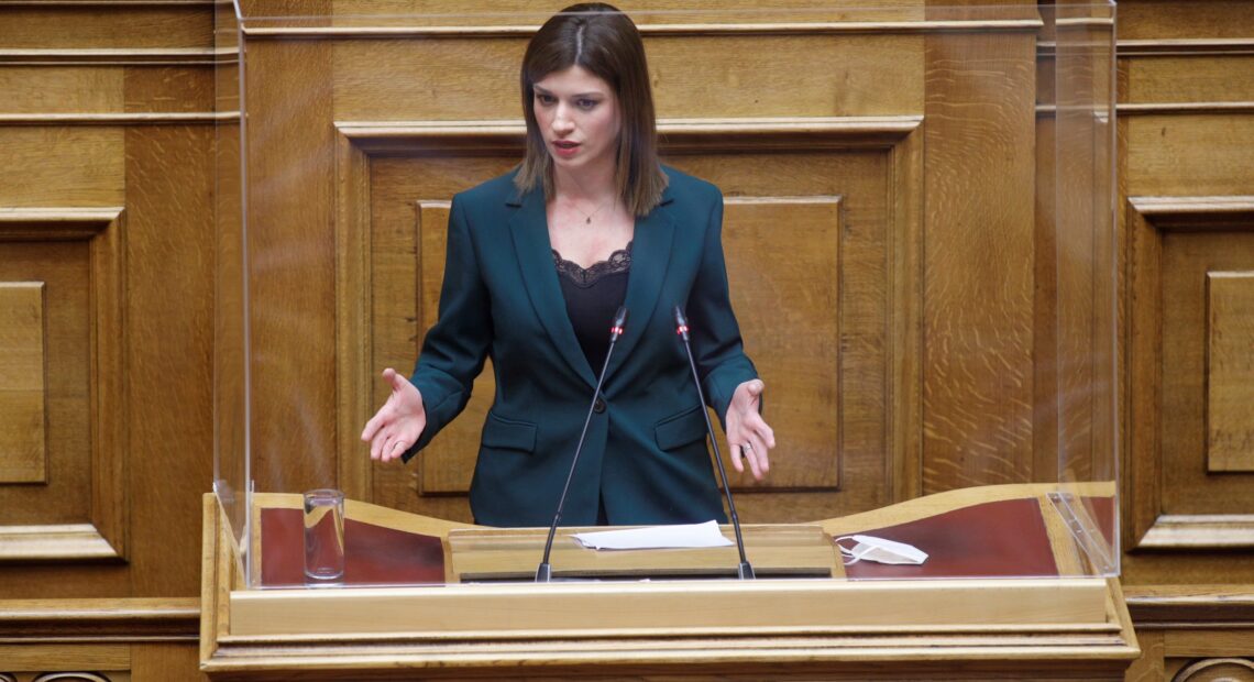 Πυρ ομαδόν της αντιπολίτευσης κατά του νομοσχεδίου του υπουργείου Τουρισμού | Video