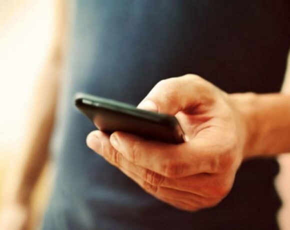 Πωλείται το πρώτο Sms στην ιστορία