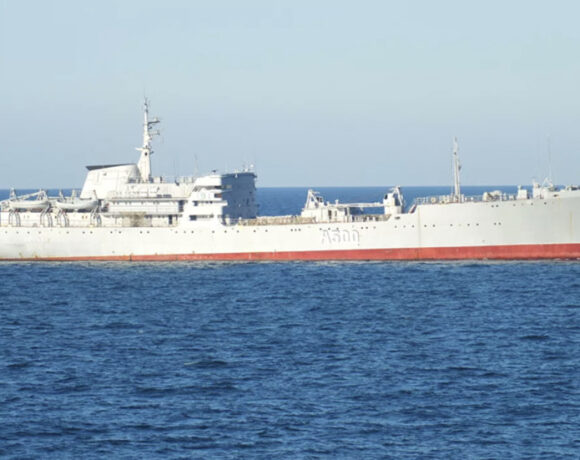 Στενό του Κερτς – Αλλαξε πορεία το ουκρανικό πλοίο που κατευθυνόταν σε ρωσικά ύδατα