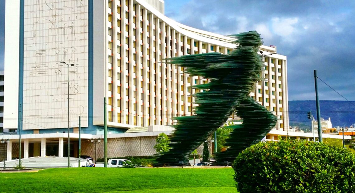 ΣΥΜΒΑΙΝΕΙ ΤΩΡΑ: Και εγένετο Conrad και Waldorf Astoria Residences στην Αθήνα | Στρατηγική συνεργασία της Hilton με την Ιονική Ξενοδοχειακή για την ανάπτυξη ενός πολυτελούς ξενοδοχείου και ιδιωτικών κατοικιών στο κέντρο της Αθήνας  