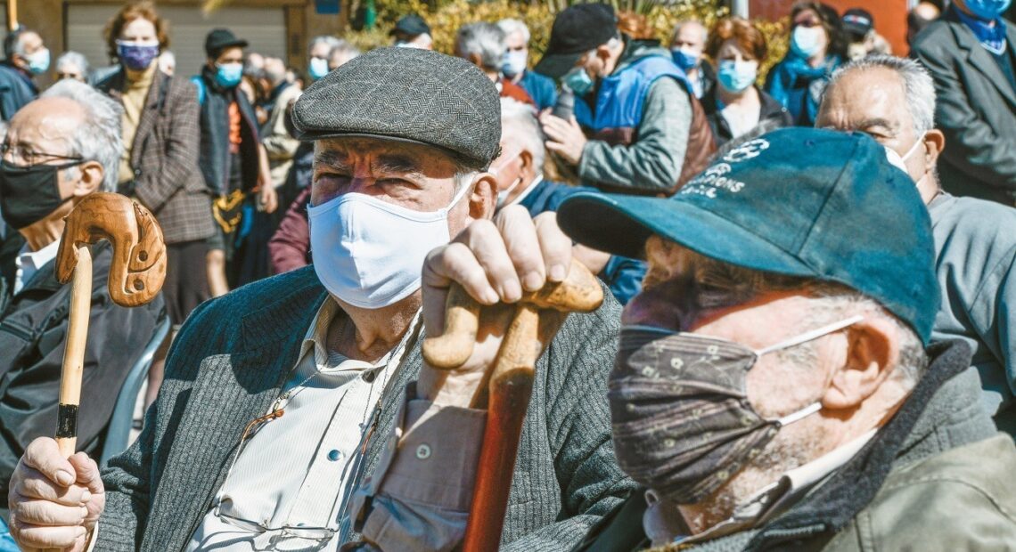 Τέλος στο πρόστιμο των 100 ευρώ για τα αναδρομικά συνταξιούχων