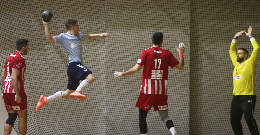 Χάντμπολ πρεμιέρ: Φοβερός Ιωνικός, υπόταξε τον Ολυμπιακό