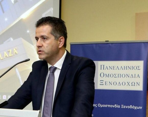Greek Hoteliers Brace For Another ‘cold’ Covid Winter
