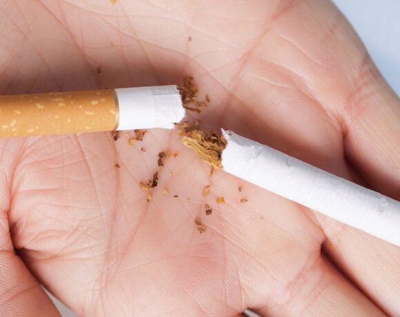 No Smoking: Σε ποια χώρα απαγορεύεται οι νέοι να αγοράζουν προϊόντα καπνού εφ’ όρου ζωής