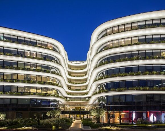 Noval Property: Απόκτηση του πρώην ακινήτου Kodak στο Μαρούσι