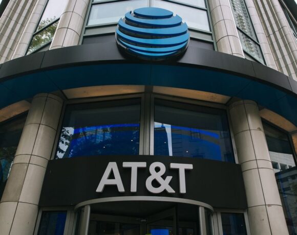 At&t – Verizon: Καθυστερούν τη λειτουργία του 5g στις ΗΠΑ μετά την κόντρα με τις αεροπορικές