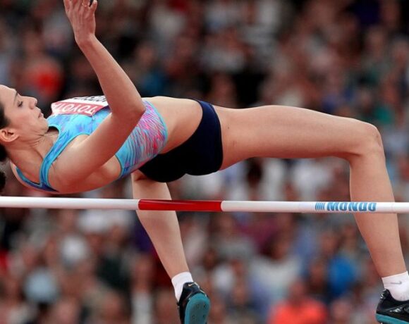 Άρρωστη η Λασίτσκενε, δεν κάνει πρεμιέρα