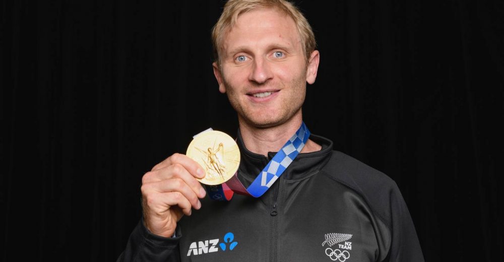 Αποσύρθηκε ο θρύλος της κωπηλασίας, Χάμις Μποντ