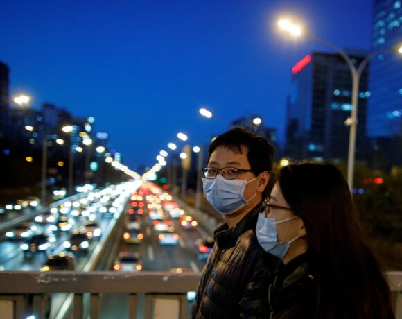 Ασία – Είκοσι νέοι δισεκατομμυριούχοι και 140 εκατομμύρια νεόπτωχοι ως αποτέλεσμα της πανδημίας