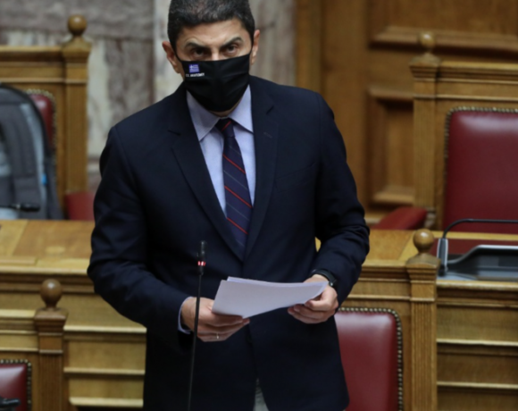 Αυγενάκης: «Εν ενεργεία αθλήτριες κατήγγειλαν εν ενεργεία προπονητές»