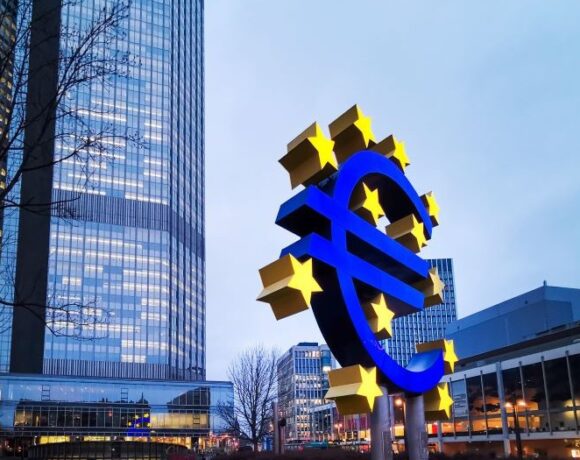 ΕΚΤ: Σε ιστορικό χαμηλό τα πλαστά χαρτονομίσματα στην Ευρωζώνη το 2021
