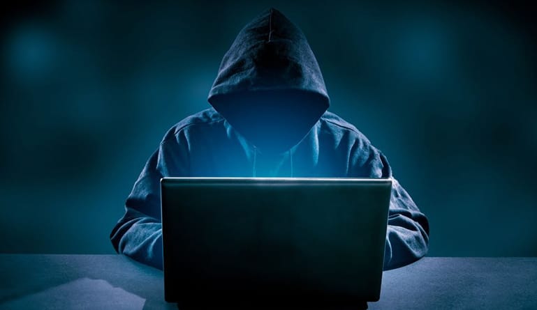 Επίθεση από χάκερς στη Βουλή – Παραβιάστηκαν 60 E Mails βουλευτών και εργαζομένων