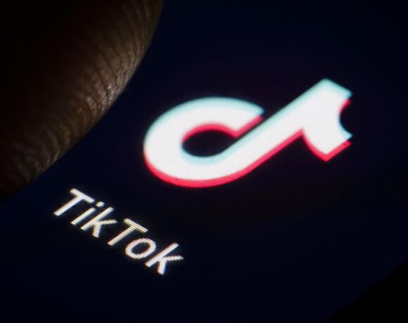 Η τελευταία συμφωνία του TikTok θα μπορούσε να το φέρει σε τηλεοράσεις αιθουσών αναμονής
