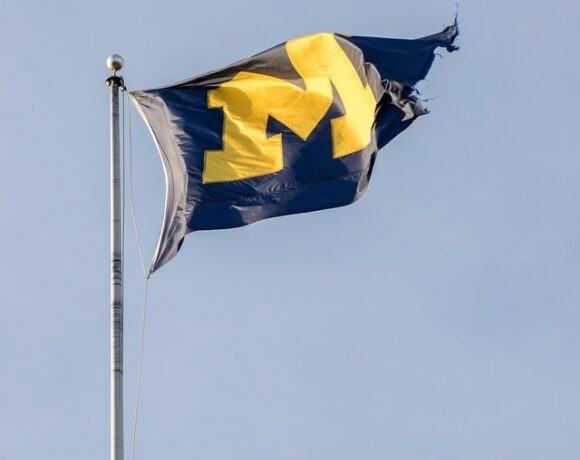 ΗΠΑ: Πανεπιστήμιο θα καταβάλει $490 εκατ. σε 1