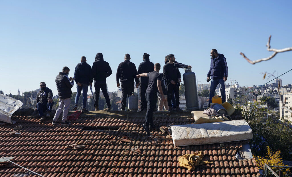 Ιερουσαλήμ – Οικογένεια Παλαιστινίων που απειλείται με έξωση απειλούσε ότι θα αυτοπυρποληθεί – Υποχώρησαν οι ισραηλινές δυνάμεις