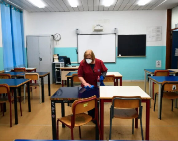 Ιταλία – Ανοίγουν ξανά τα σχολεία αλλά με νέα μέτρα προστασίας