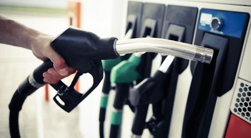 Καύσιμα: Ανεβαίνουν οι τιμές – Ποιο είναι το πιο οικονομικό