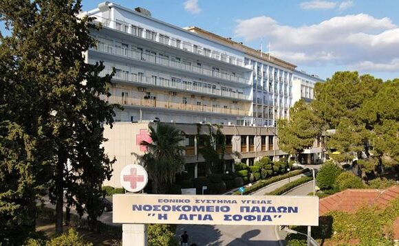 Κορωνοϊός: Νεκρό 14χρονο αγόρι από τη Φθιώτιδα