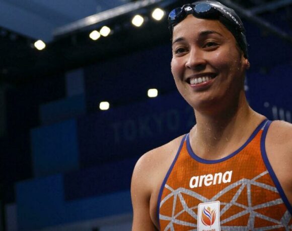 Κρέμασε το σκουφάκι η Κρομοβιτζότζο