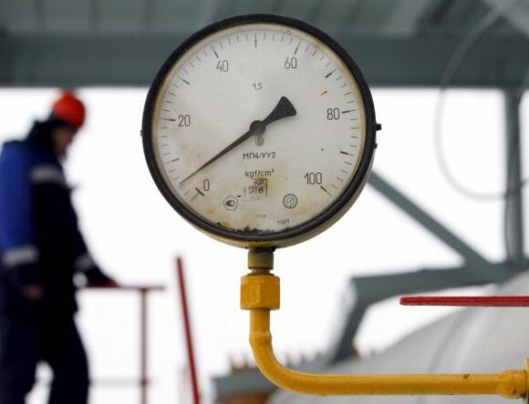 Κρεμλίνο: Η Ευρώπη θα μείνει χωρίς φυσικό αέριο αν η Δύση αποσυνδέσει τη Ρωσία από τo Swift