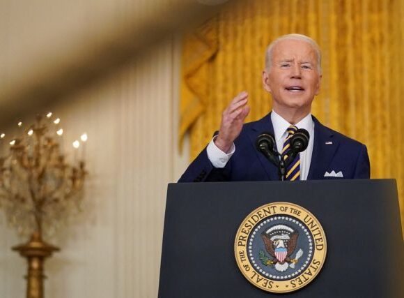 Μπάιντεν – Προβλέπει ότι ο Πούτιν θα εισβάλει στην Ουκρανία