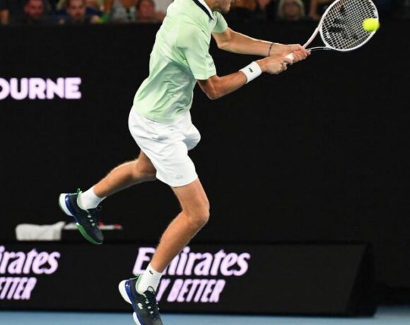 ΟΠΕΝ ΑΥΣΤΡΑΛΙΑΣ: Συνεχίζει ο Μεντβέντεφ, έξω Μάρεϊ, Ραντουκάνου