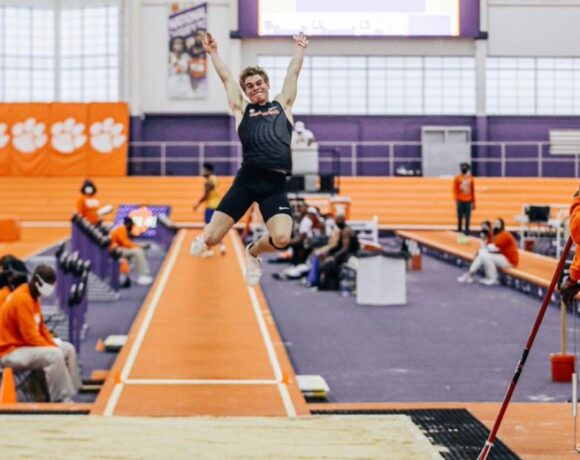 Σούπερ επιδόσεις στις ΗΠΑ, αρχή Κόλμαν με 300αρι