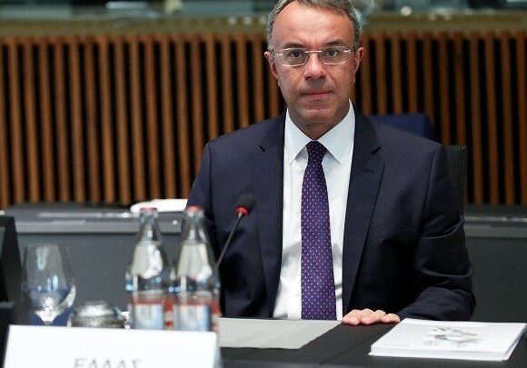 Σταϊκούρας στο Ecofin: Συνεχίζουμε τα μέτρα στήριξης για όσο χρειαστεί