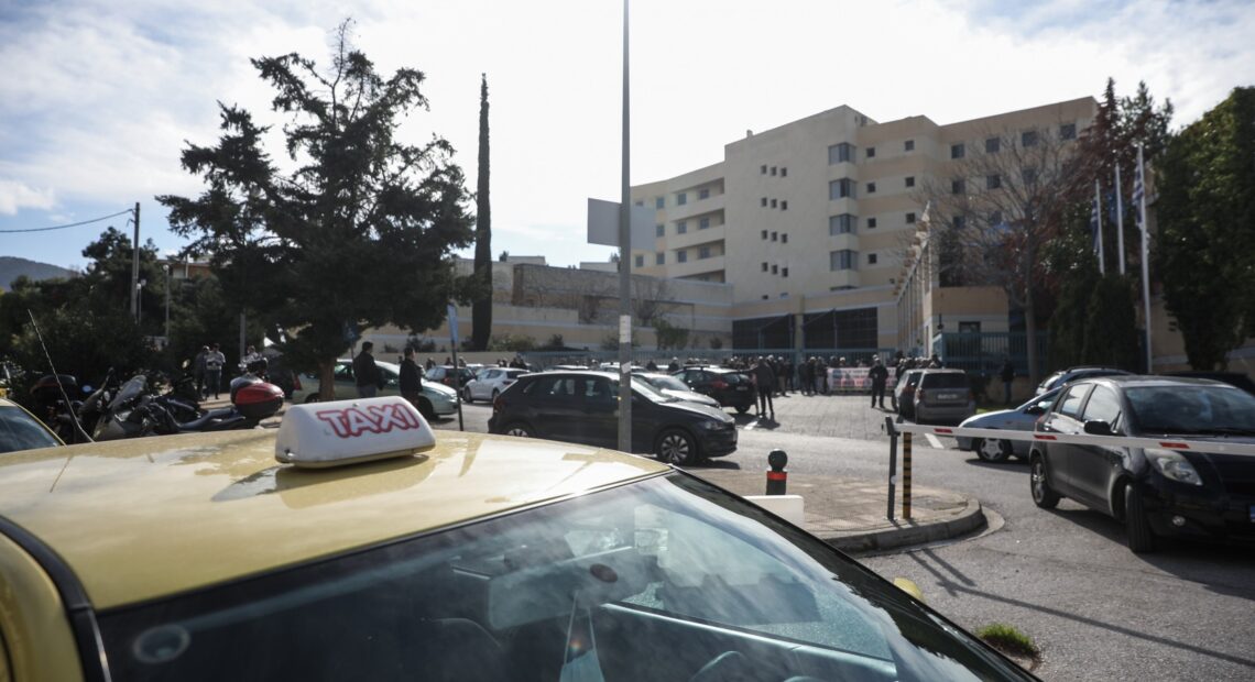 Ταξί: Πότε ανοίγει η πλατφόρμα για επιδότηση αντικατάστασης με ηλεκτροκίνητο