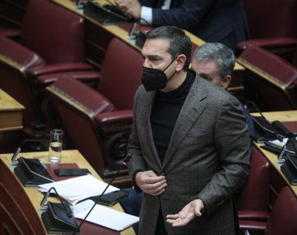 Τσίπρας σε Στυλιανίδη: «Πού κάνατε λάθος; Γιατί ζητήσατε συγγνώμη;»