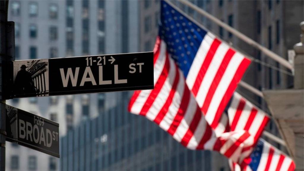 Wall Street: Οι τραπεζικές μετοχές κράτησαν χαμηλά τον Dow Jones