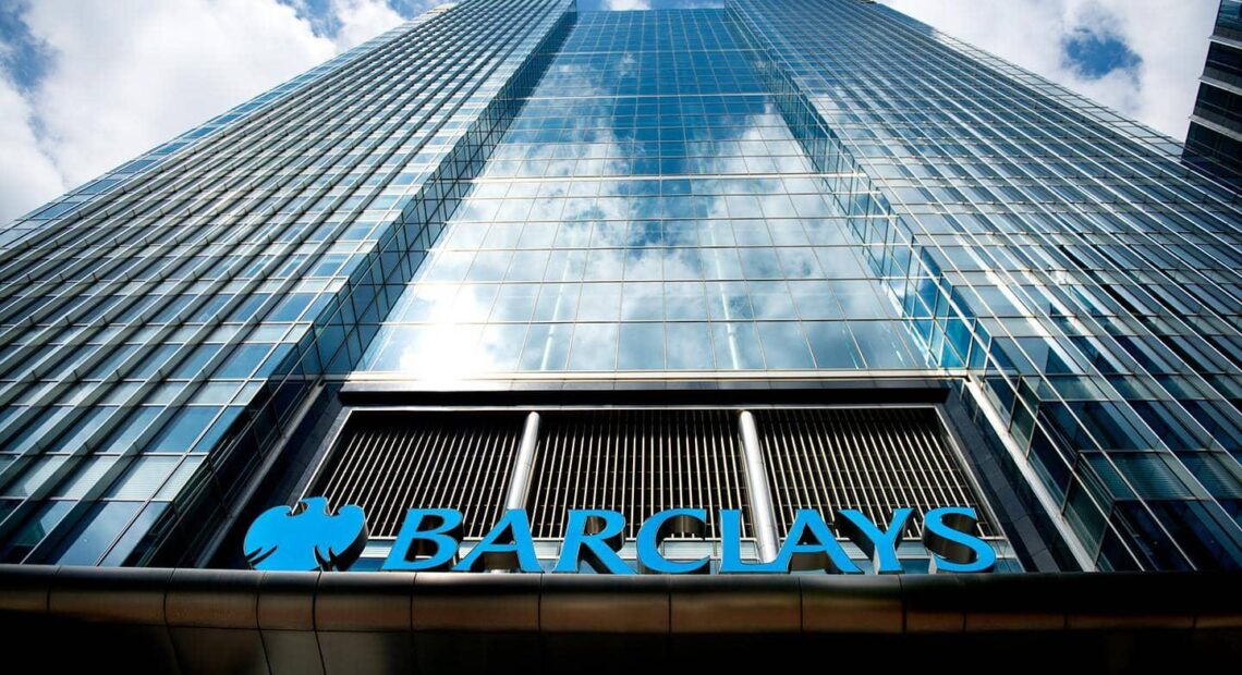 Barclays: Υπάρχει ακόμη περιθώριο πτώσης για τον S&p 500 παρά το Rebound