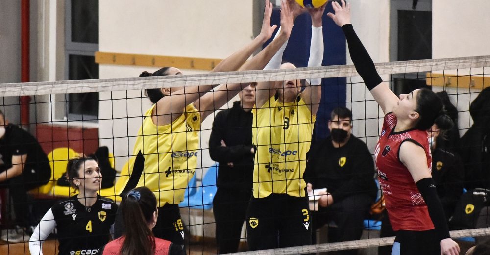 Α1 γυναικών, ΑΕΚ Πορφύρας 3 1: Τρίποντο με πειράματα