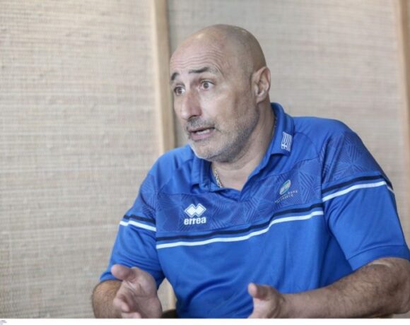 Αμποντάντζα: «Η Εθνική είναι ανοικτή σε όλους, αρκεί να θέλουν να είναι στην ομάδα»