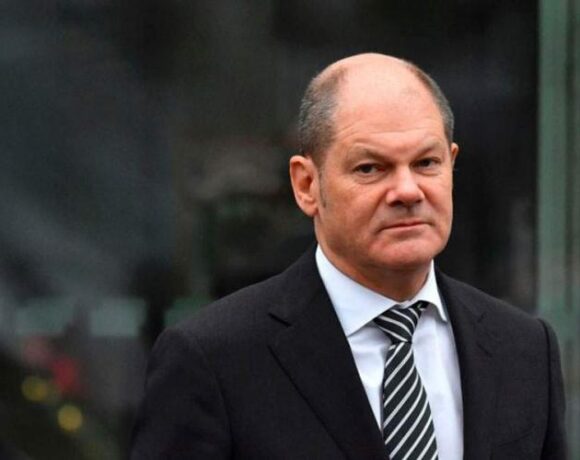 Δραματική προειδοποίηση Όλαφ Σολτς: Η Ευρώπη απειλείται με πόλεμο