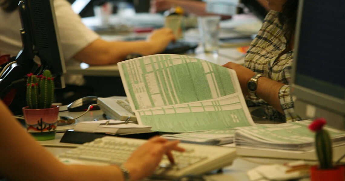 Εφορία: Επίθεση σε υπάλληλο από πολίτη στο κτίριο της ΙΒ’ ΔΟΥ Αθηνών