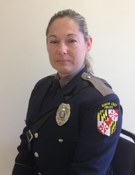 ΗΠΑ: Αστυνομικός θυσιάζεται και την χτυπάει αυτοκίνητο για να σώσει μικρή μαθήτρια που περνούσε το δρόμο