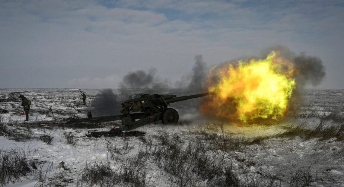 ΗΠΑ: Ενισχύονται οι ρωσικές δυνάμεις κοντά στην Ουκρανία – Συνομιλία Μπάιντεν με Μακρόν