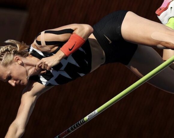 Ιπτάμενες Ρωσίδες στην κορυφή του κόσμου!