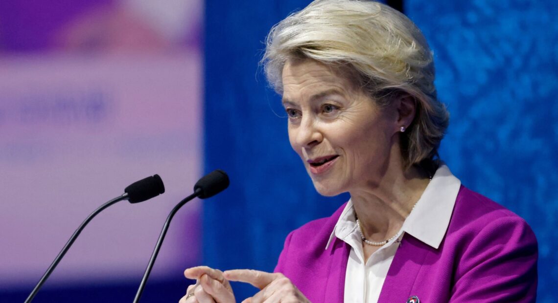 Κομισιόν: Κυρώσεις σε ενεργειακό και οικονομικό τομέα αν η Ρωσία εισβάλει στην Ουκρανία