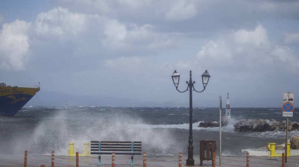 Μετ’ εμποδίων οι ακτοπλοϊκές συγκοινωνίες λόγω ισχυρών ανέμων – Ποια δρομολόγια διακόπηκαν